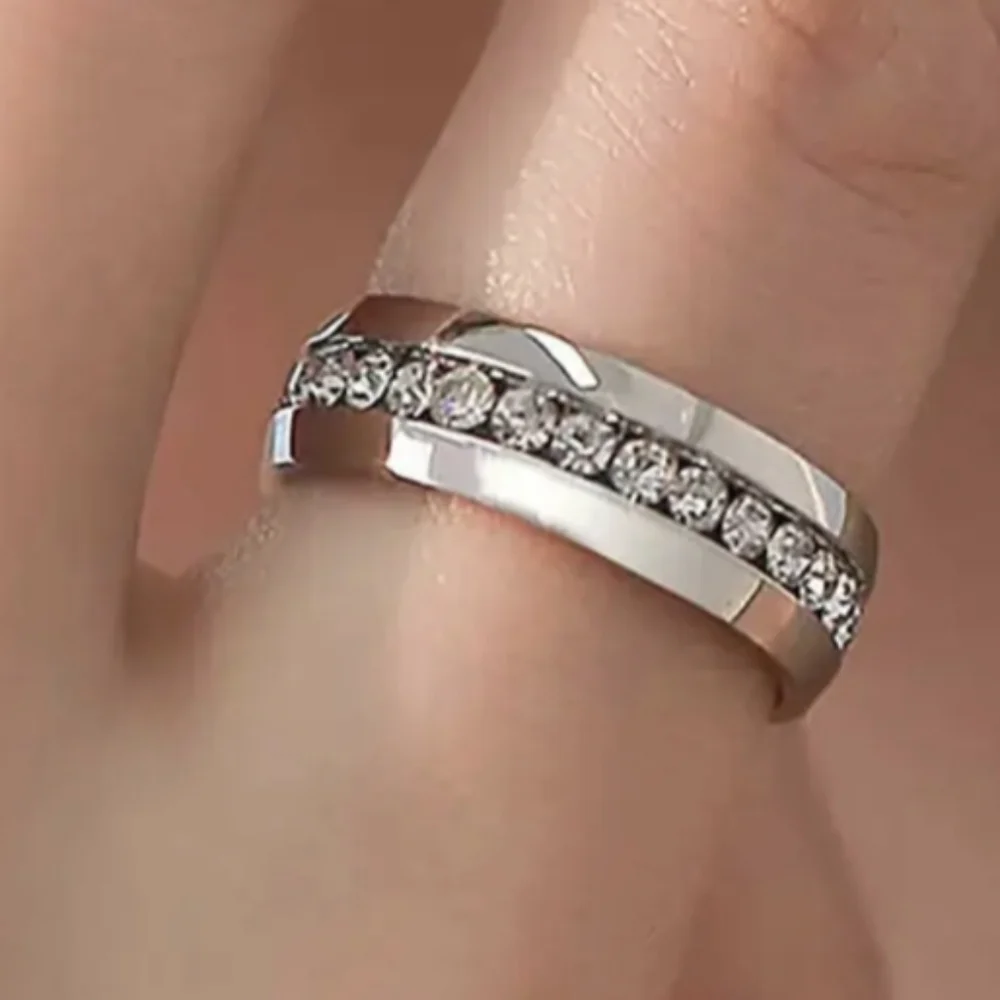 Titanium Band Ring w/clear CZ Channel Set All The Way Around Sz.10 NWT UNISEX